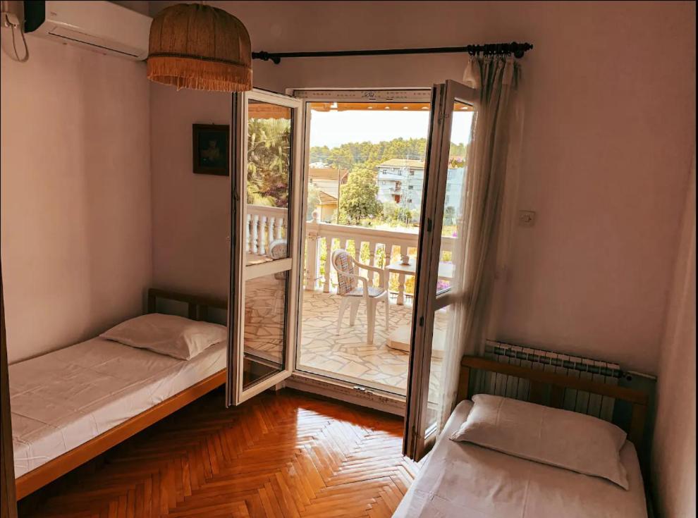Peaceful, Cosy Tivat Guesthouse Экстерьер фото