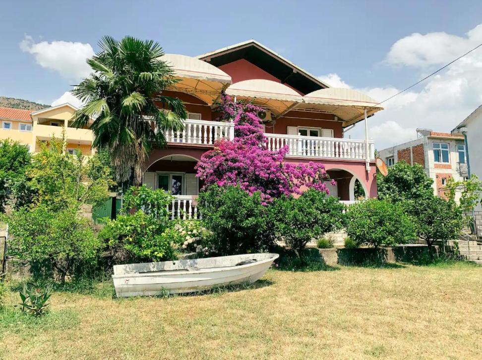 Peaceful, Cosy Tivat Guesthouse Экстерьер фото